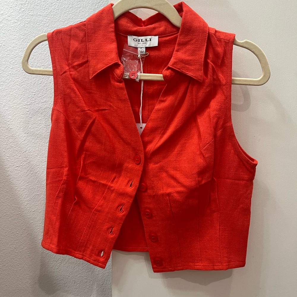 Red Sleeveless Button-Up Top